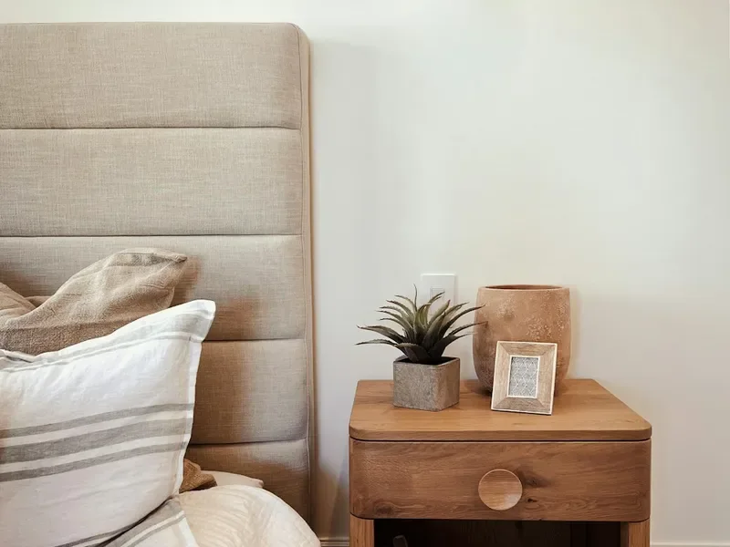 Tall headboard upholstered bed for hotel room projects Tall headboard upholstered bed for hotel room projects