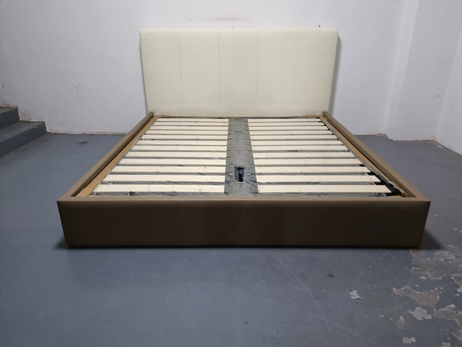 Cream Upholstered Bed Frame for Hotel Guestroom Packages for hotel guestroom, apartment bedroom, furniture brand oem furniture projects