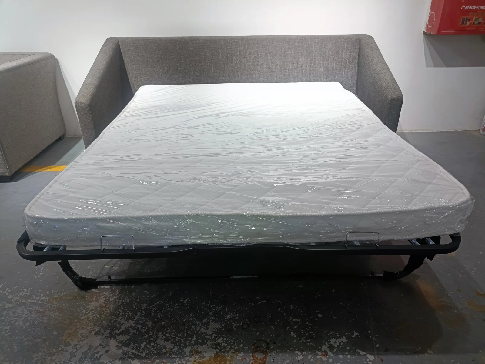 Grey Pull-Out Sofa Bed for Serviced Apartment Rooms for serviced apartment, apartment project, hotel guestroom furniture projects