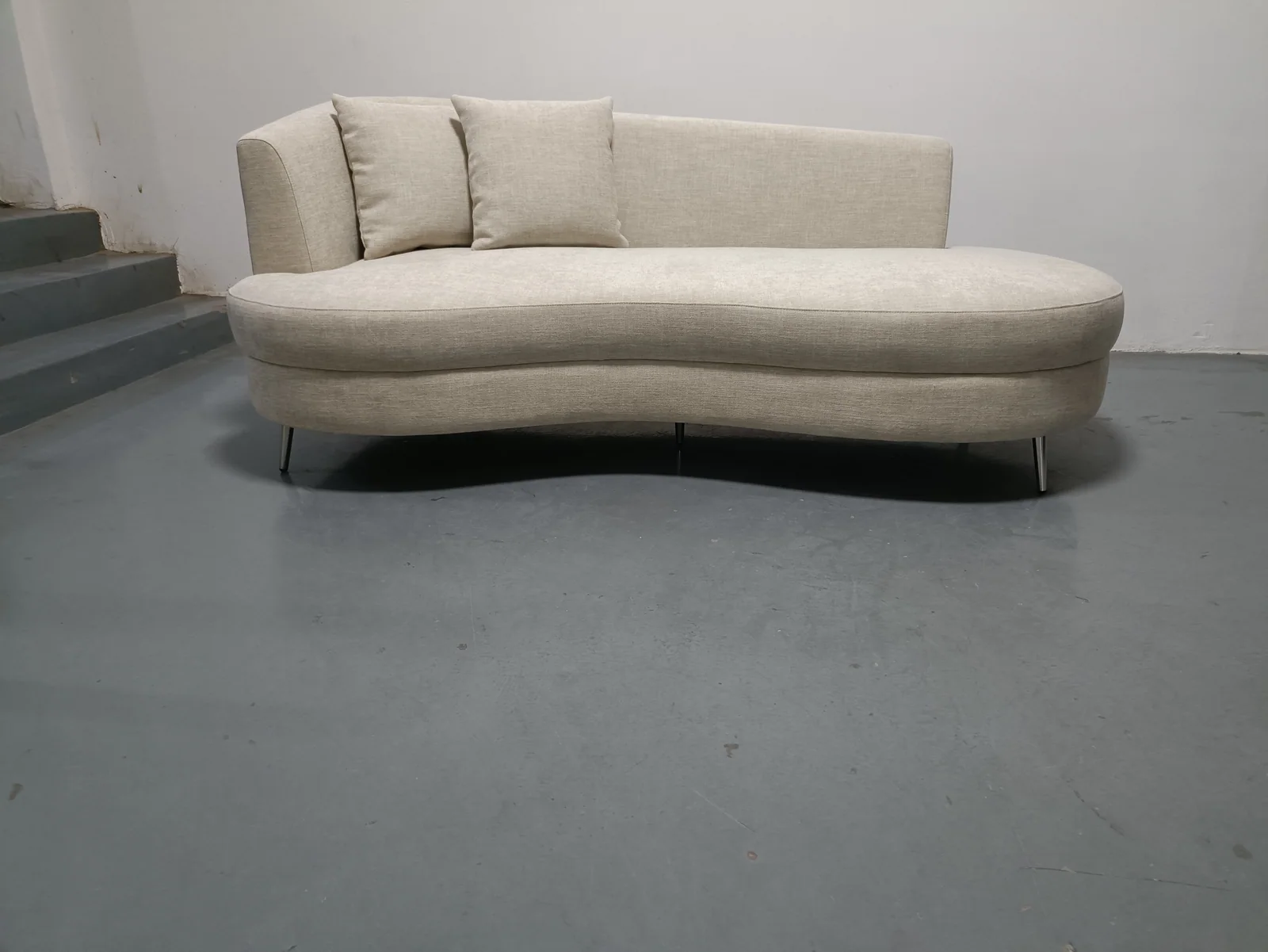 Curved White Fabric Sofa for Apartment Lounge Projects for apartment project, villa project, commercial space furniture projects