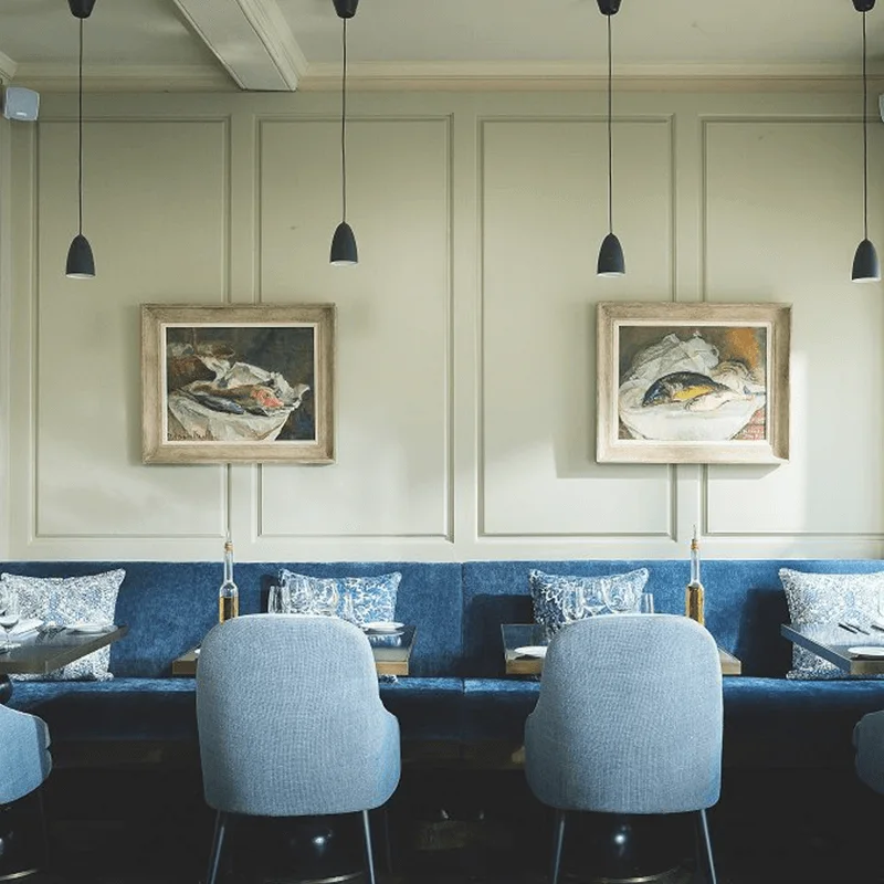 Curved round booth seating layout in a restaurant
