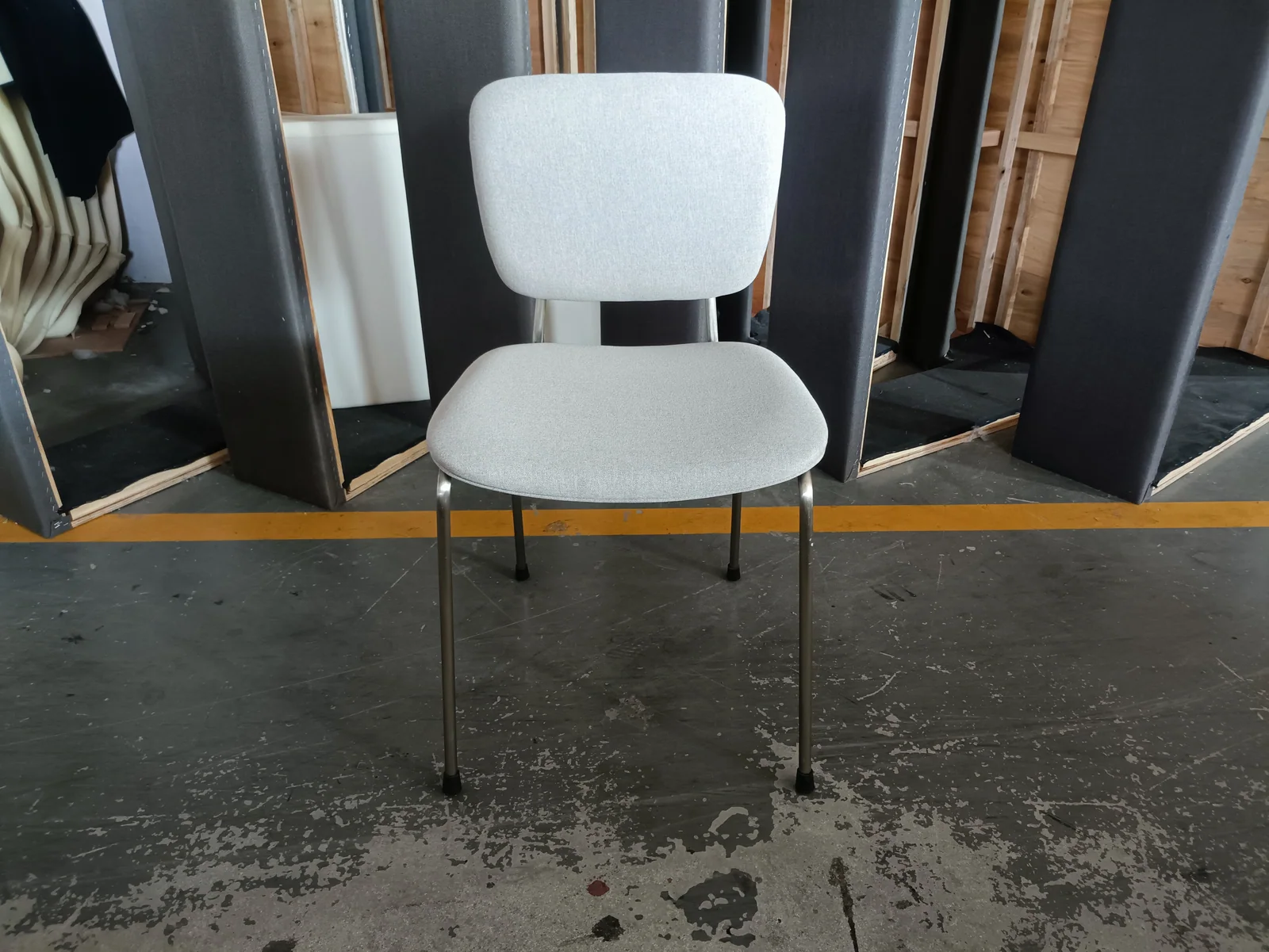 White Curved Dining Chair for Hotel Dining Areas for hotel dining area, restaurant, apartment project furniture projects